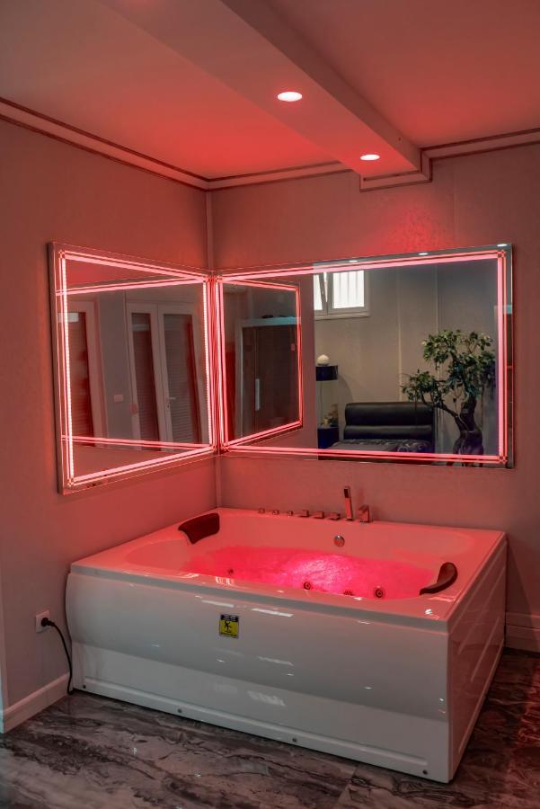 Spa Lux Apartmani Νόβι Σαντ Εξωτερικό φωτογραφία